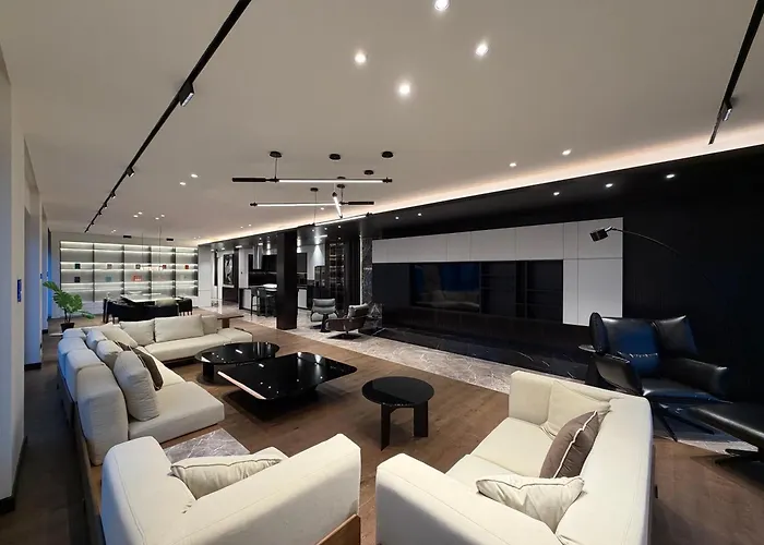 Royal Penthouse *